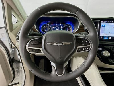 2023 Chrysler Pacifica - Photo 9