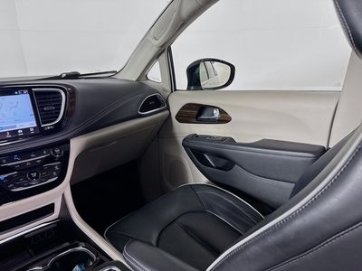 2023 Chrysler Pacifica - Photo 26