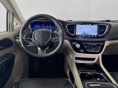 2023 Chrysler Pacifica - Photo 25