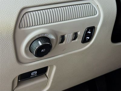 2022 Jeep Wagoneer - Photo 8