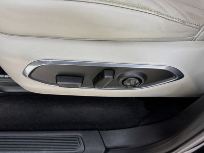 2022 Jeep Wagoneer - Photo 21