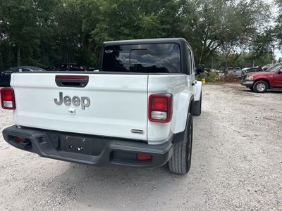 2023 Jeep Gladiator - Photo 41