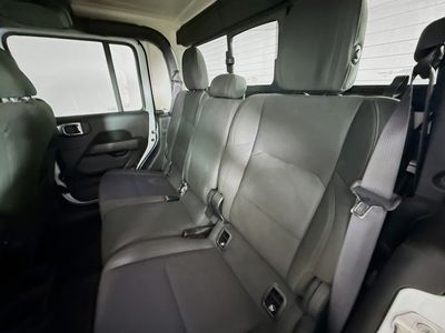2023 Jeep Gladiator - Photo 24