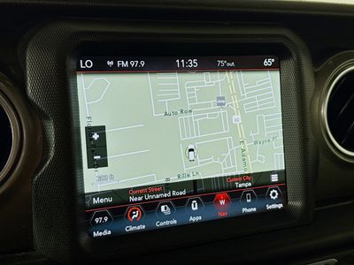 2023 Jeep Gladiator - Photo 12