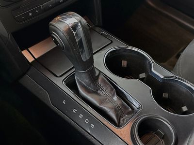 2018 Ford Explorer - Photo 16