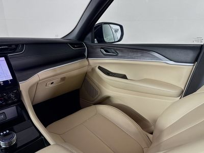2024 Jeep Grand Cherokee - Photo 25