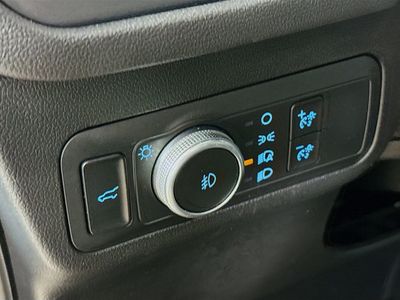 2022 Ford Escape - Photo 8
