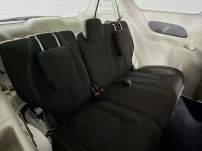 2023 Chrysler Voyager - Photo 31