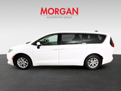 2023 Chrysler Voyager - Photo 6