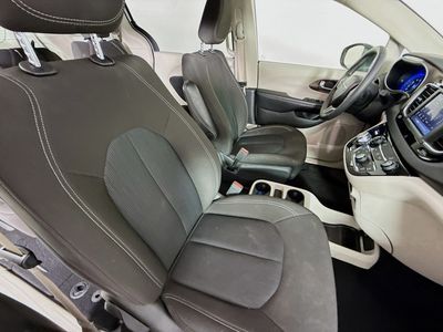 2023 Chrysler Voyager - Photo 33