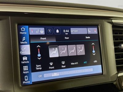 2023 Chrysler Voyager - Photo 14