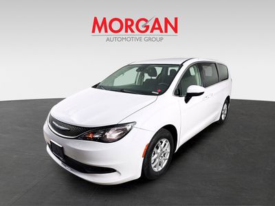 2023 Chrysler Voyager - Photo 4