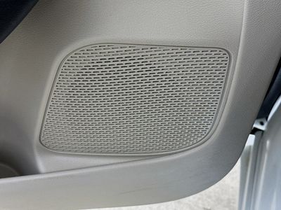 2023 Chrysler Voyager - Photo 18