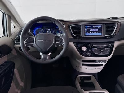 2023 Chrysler Voyager - Photo 23