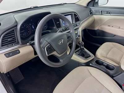 2018 Hyundai Elantra - Photo 7