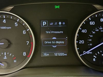 2018 Hyundai Elantra - Photo 11