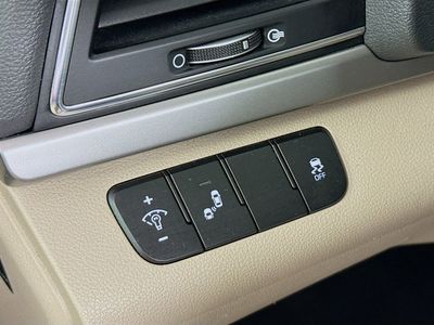 2018 Hyundai Elantra - Photo 8