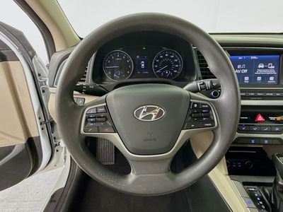2018 Hyundai Elantra - Photo 9