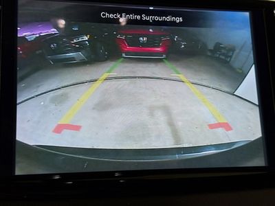 2023 Chrysler Pacifica - Photo 12