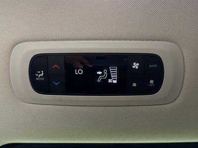 2023 Chrysler Pacifica - Photo 25