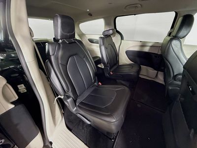 2023 Chrysler Pacifica - Photo 31