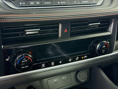 2025 Nissan Rogue - Photo 14