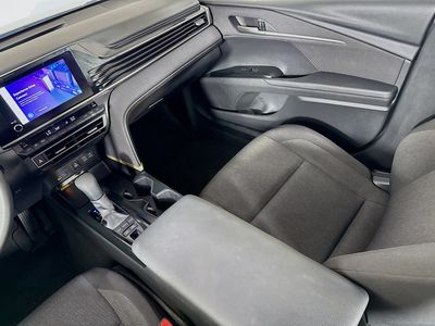 2025 Toyota Camry - Photo 23