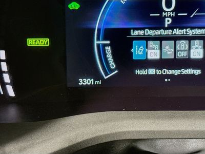 2025 Toyota Camry - Photo 11