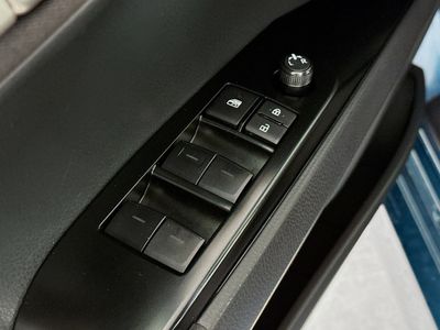 2025 Toyota Camry - Photo 17