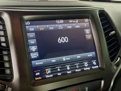 2019 Jeep Cherokee - Photo 14