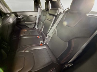 2019 Jeep Cherokee - Photo 26