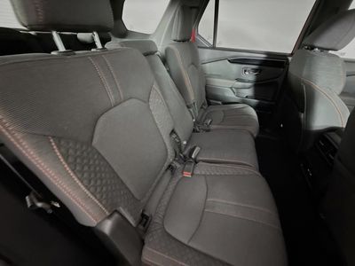 2025 Honda Pilot - Photo 31