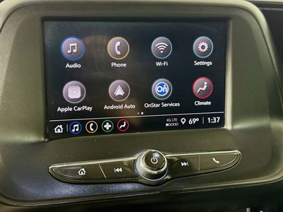 2021 Chevrolet Camaro - Photo 12