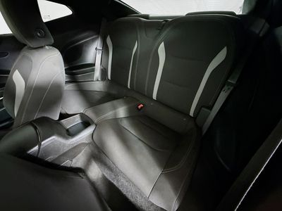 2021 Chevrolet Camaro - Photo 23