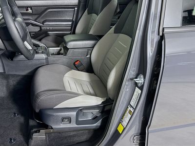 2025 Toyota Tacoma - Photo 21
