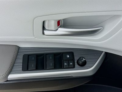2025 Toyota Sienna - Photo 18