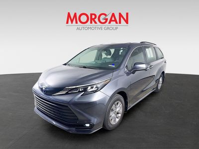 2025 Toyota Sienna - Photo 4