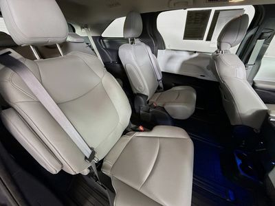 2025 Toyota Sienna - Photo 34