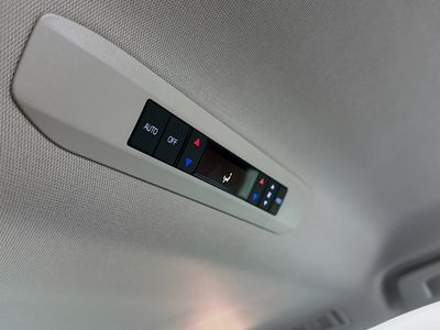2025 Toyota Sienna - Photo 28