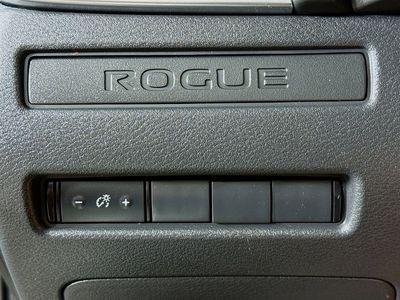 2022 Nissan Rogue - Photo 8