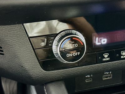 2024 Mitsubishi Outlander - Photo 22