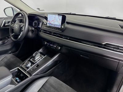 2024 Mitsubishi Outlander - Photo 33