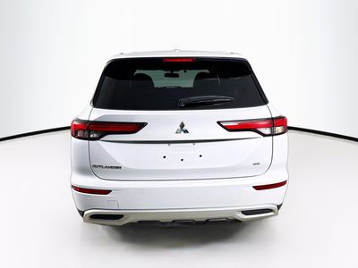2024 Mitsubishi Outlander - Photo 28