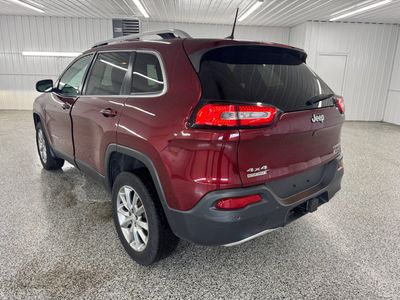 2018 Jeep Cherokee — rear three-quarter view