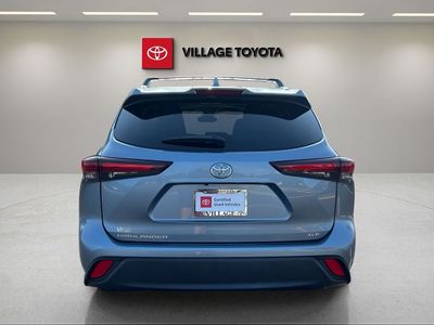 2024 Toyota Highlander — interior view