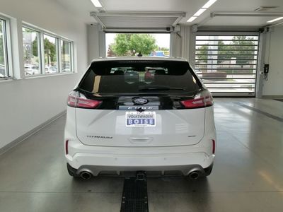 2021 Ford Edge — detail view