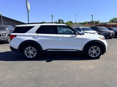 2024 Ford Explorer — side profile view
