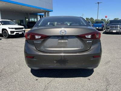 2016 Mazda Mazda3 — detail view