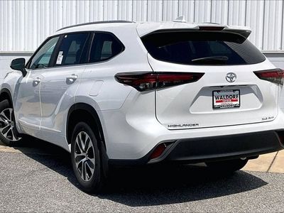 2026 Toyota Highlander — rear three-quarter view