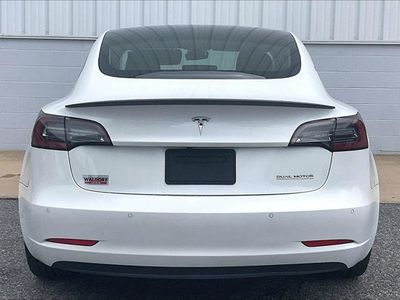 2020 Tesla Model 3 — detail view